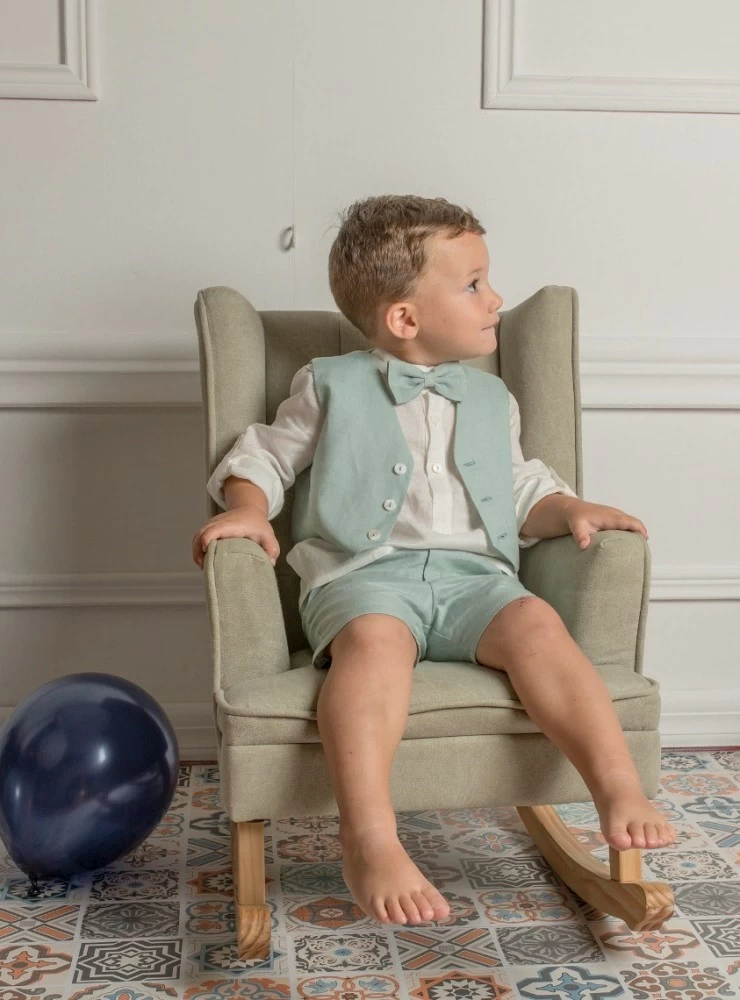 Bonito conjunto para niño en tres colores. Arras o ceremonia 