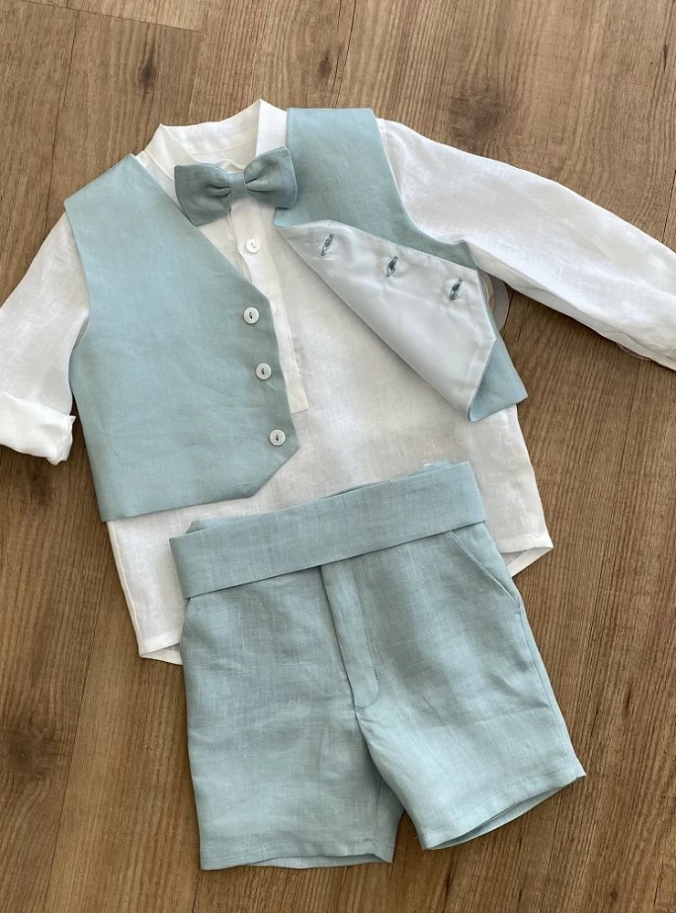 Bonito conjunto para niño en tres colores. Arras o ceremonia 