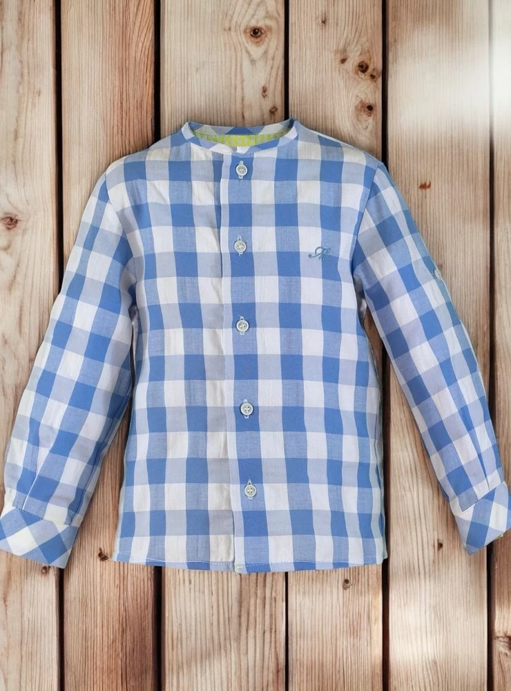 Camisa de niño en cuadros azules con detalles flúor