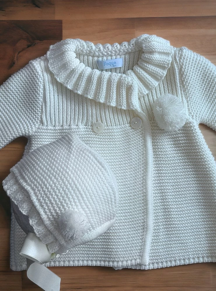 Conjunto bebé niña Abrigo y capota de Foque. Punto beige