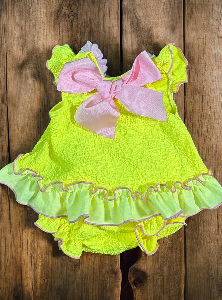 Conjunto de baño para niña de lolittos colección polo