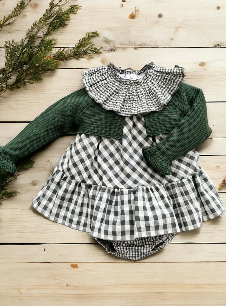 Conjunto tres piezas para niña colección musgo de La Martinica