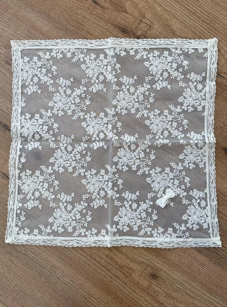 Embroidered tulle handkerchief for baptism and arras