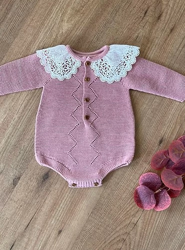 pelele para niña en punto colección Rose