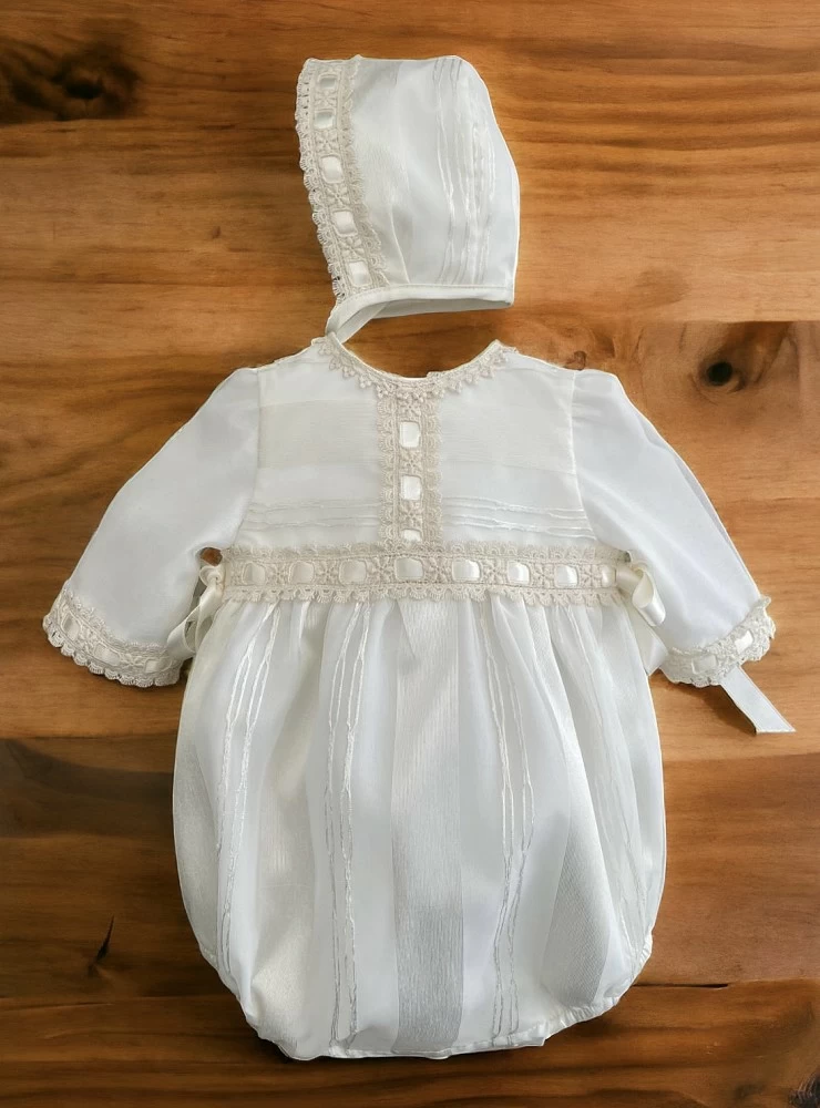 Romper and bonnet for christening, Cinnamon collection