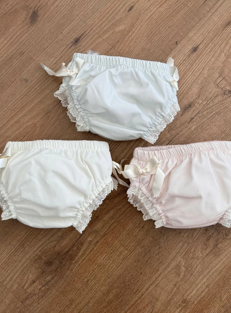 Tulle panties with lace in three colors. Sizes 6 and 12 months