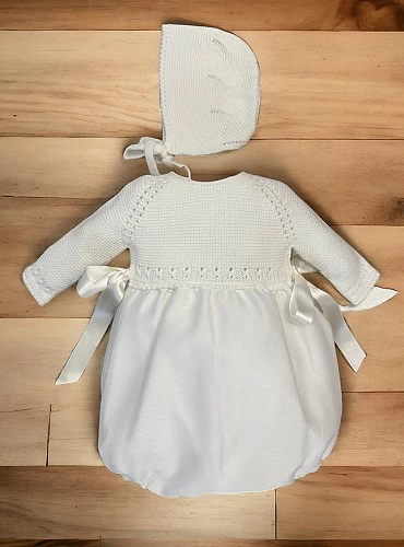 Unisex romper and bonnet set. Lula model