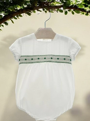 Unisex romper in white and green from the Romance collection