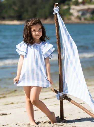 Vestido de rayas blanco y marino colección Puerto de Foque